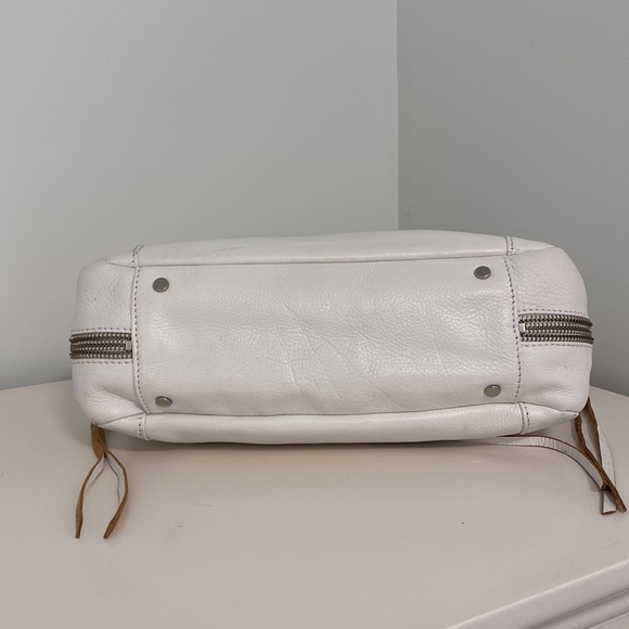 Rebecca Minkoff | Swing Shoulder Bag in White - Picture 5 of 7